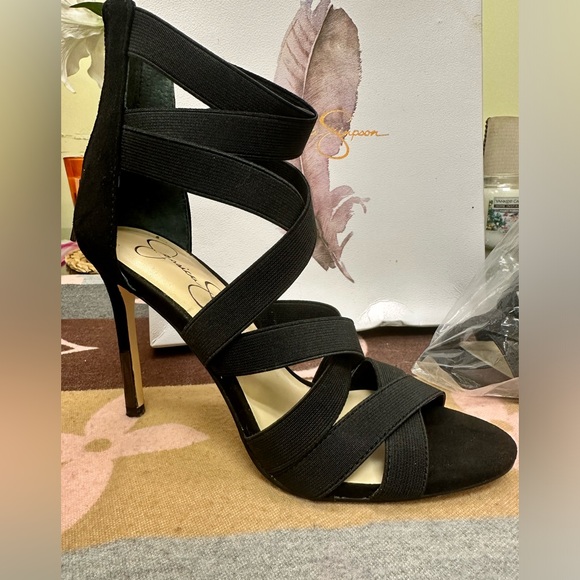 Black beautiful very comfortable 6.5 Jessica Simpson heels 👠 only worn once! - Picture 1 of 4